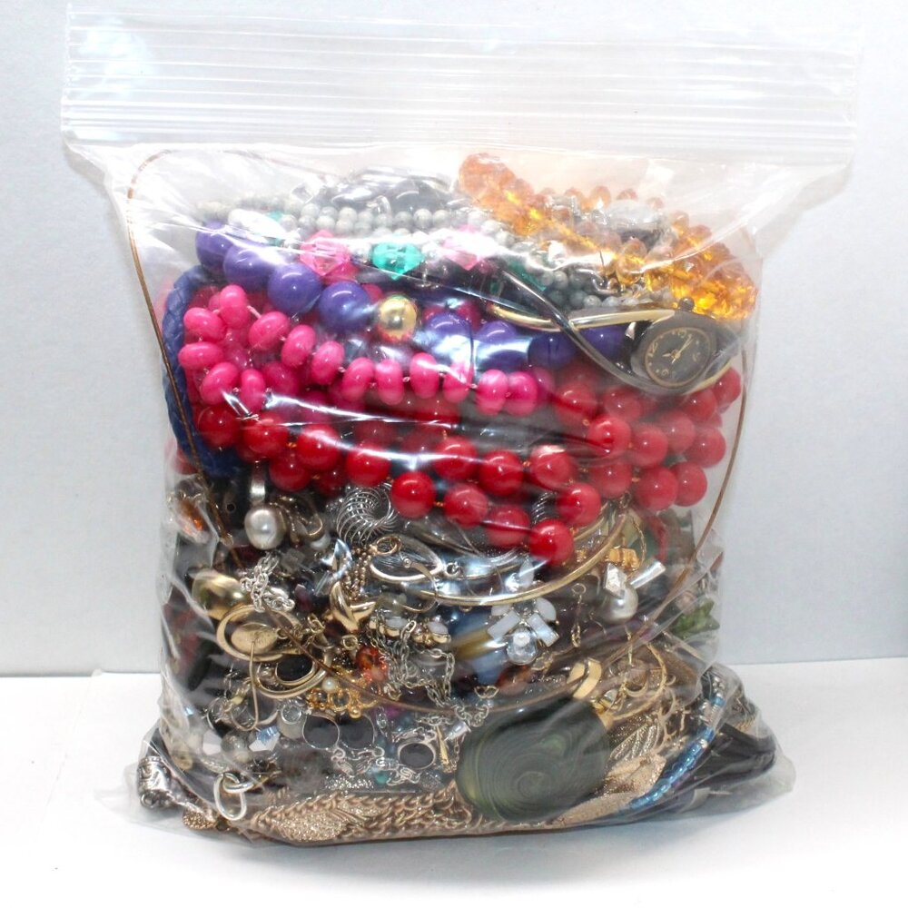 Vintage Wearable Jewelry Lot